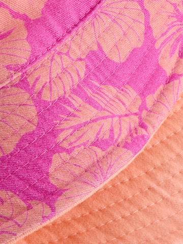 Next Hoed in Roze