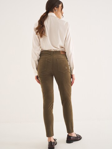 Camomilla Italia Regular Hose 'KATE-V' in Grün