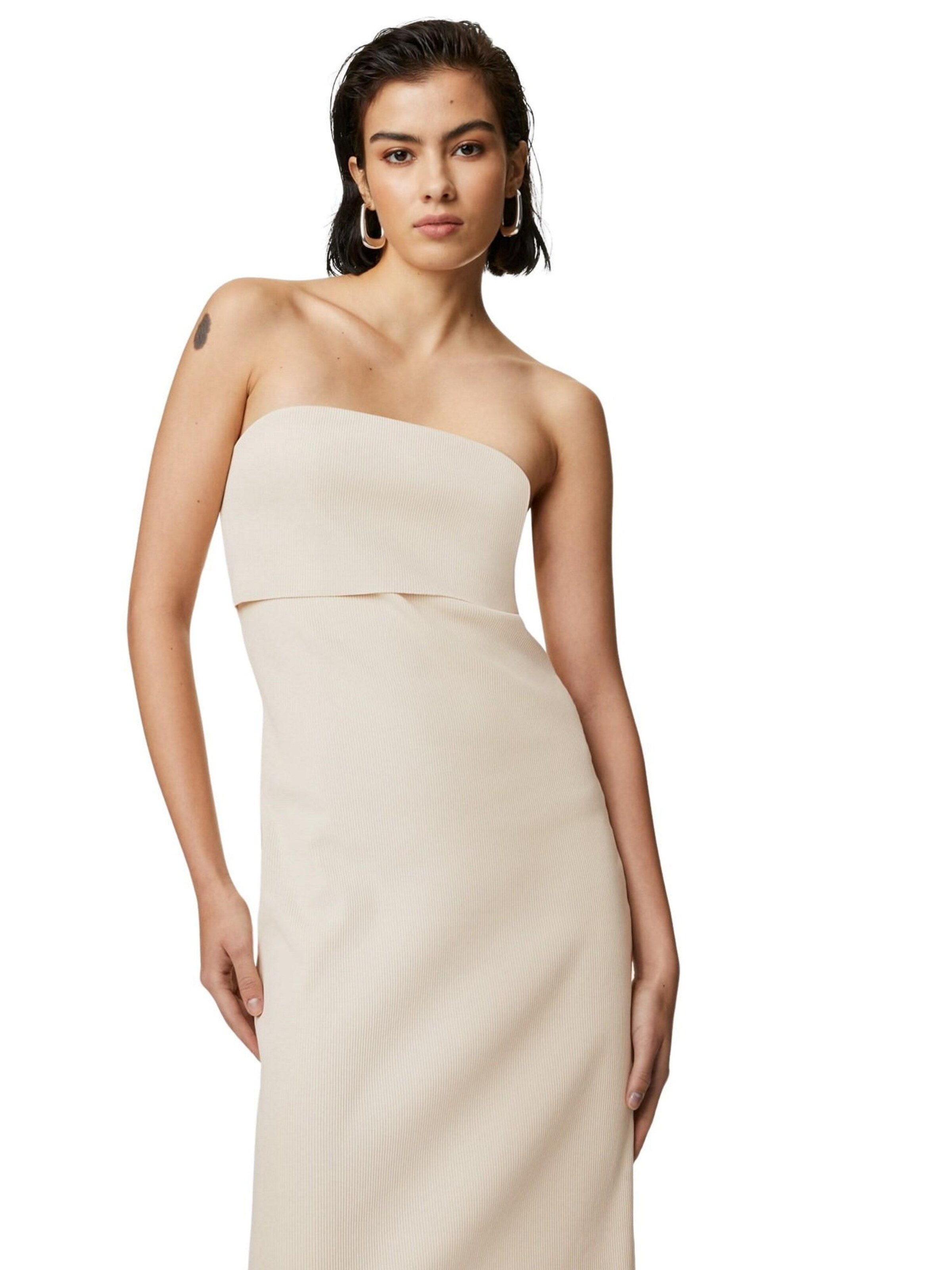 Robe Marks & Spencer en beige