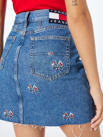 Tommy Jeans - Falda en azul