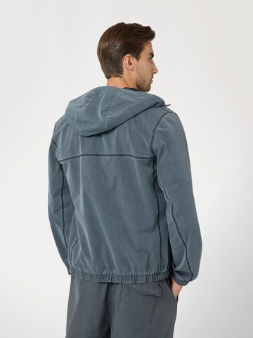 GUESS Sweatjacke in Blau