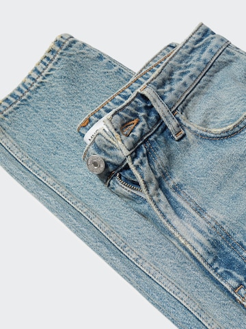 Tapered Jeans de la MANGO pe albastru