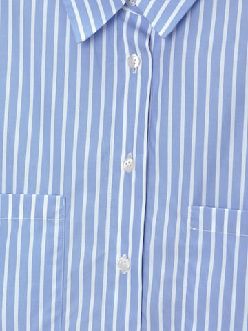 Pull&Bear Blouse in Blauw