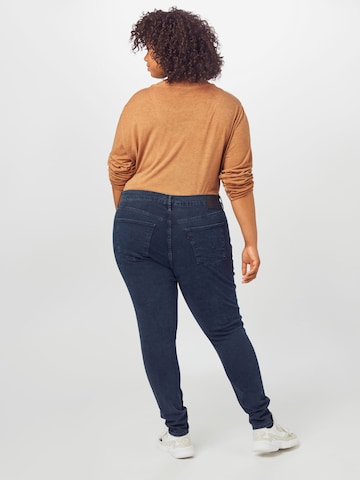 Skinny Jean 'Plus Mile High SS' Levi's® Plus en bleu