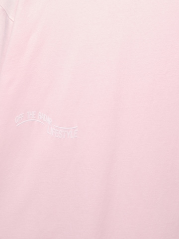 T-Shirt 'STWD OFF THE RADAR' Pull&Bear en rose