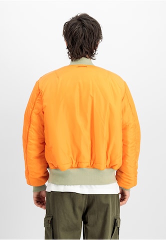 ALPHA INDUSTRIES Kurtka przejściowa 'MA-1 Heritage' w kolorze zielony