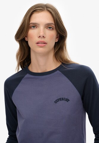 T-shirt 'Essential' Superdry en rouge