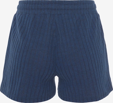 LASCANA Regular Shorty in Blau