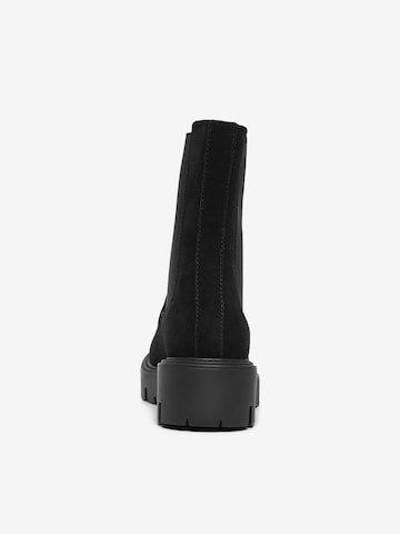 ONLY Chelsea boots 'ONLBETTY-10' in Black