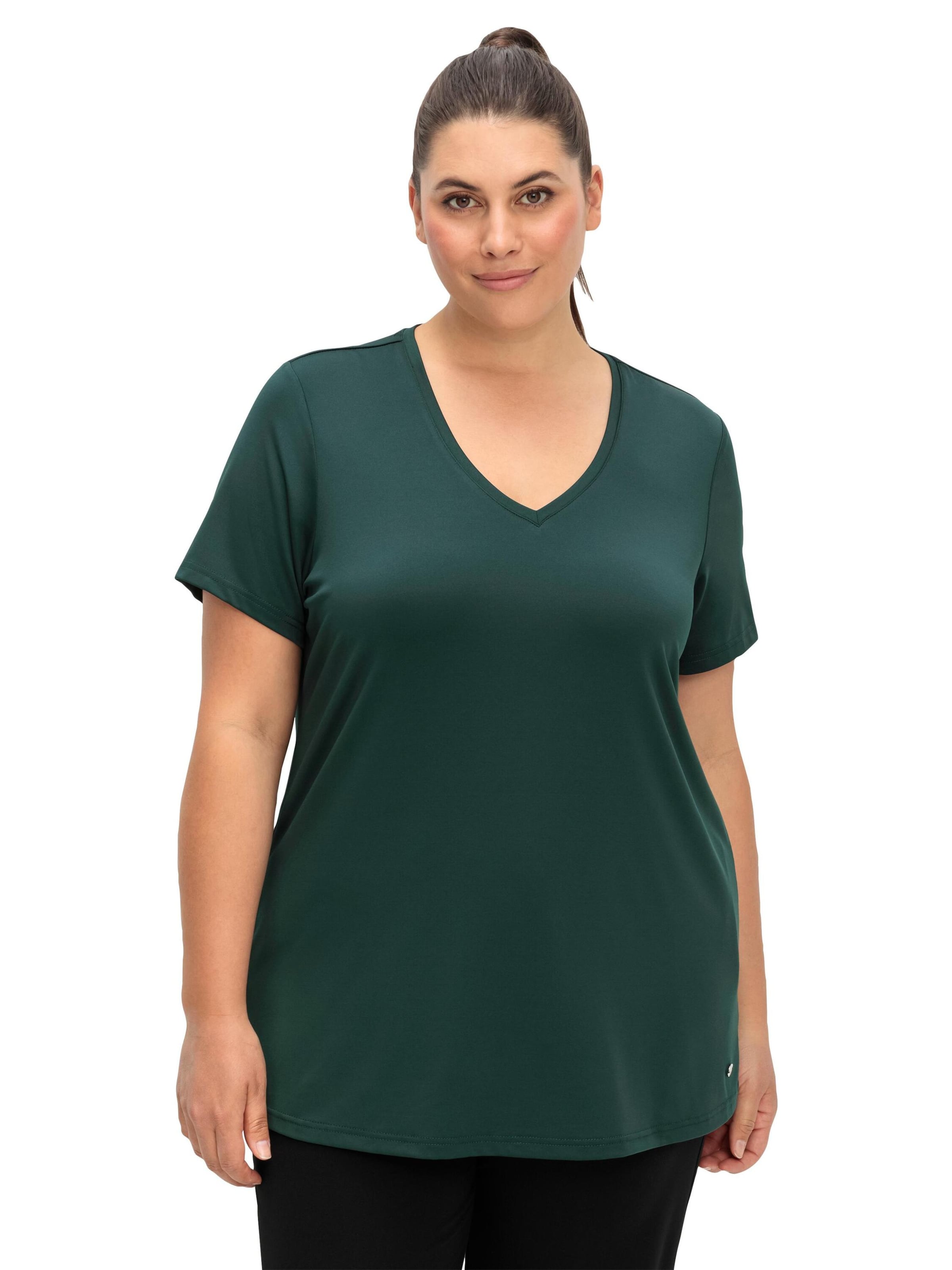 SHEEGO Функциональная футболка в Зеленый: спереди