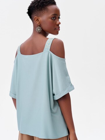 Blue Shadow Blouse in Green