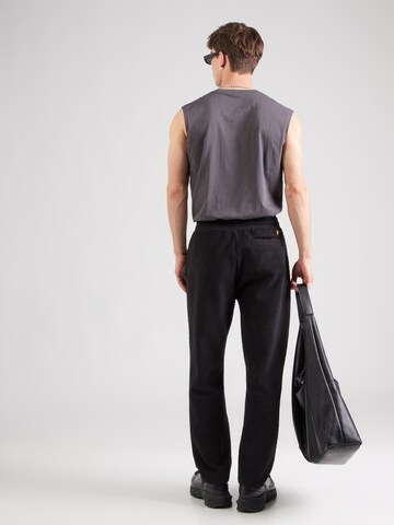 Lyle & Scott Regular Hose in Schwarz