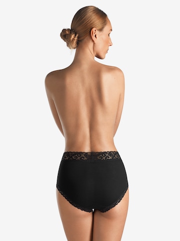 Hanro Panty ' Moments ' in Black: front