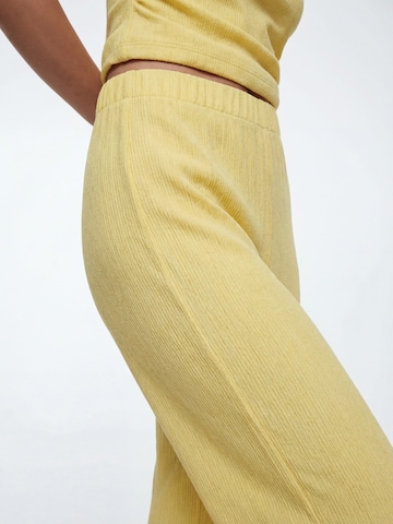 AMALY regular Παντελόνι σε κίτρινο