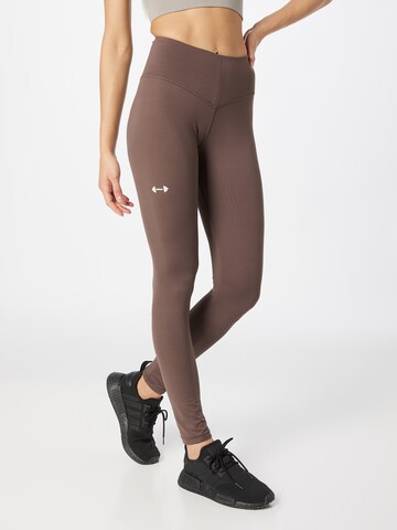 Skinny Pantalon de sport NEBBIA en marron : devant