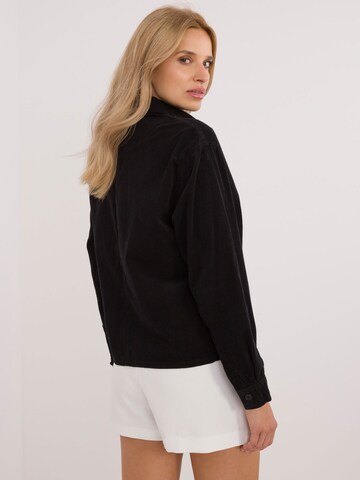 Madnezz House Shirt in Schwarz