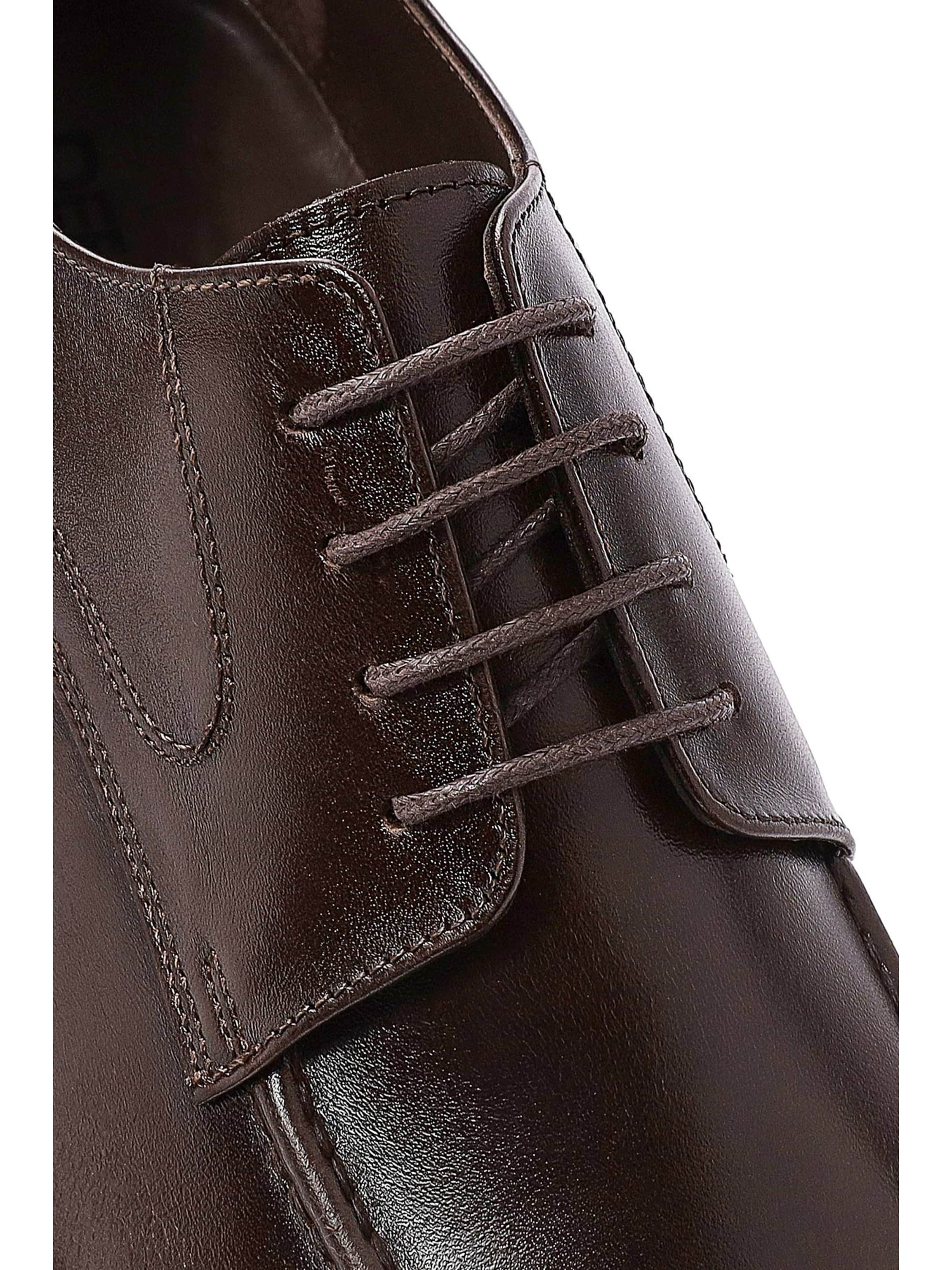 Scarpa stringata di Derimod in marrone