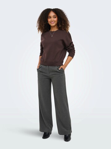 ONLY Sweatshirt in Brown