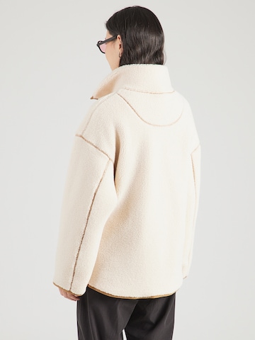 Monki Флисовая куртка в Бежевый
