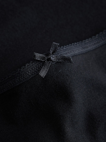 Next Slip in Black