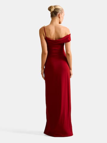 Forever New - Vestido de noche 'Lilibet' en rojo