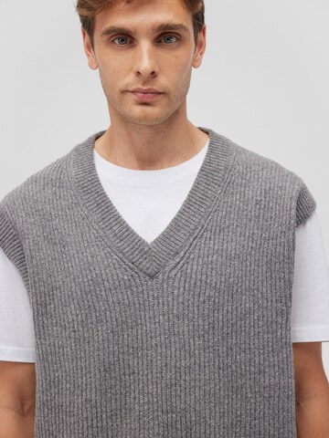 Mavi Pullover in Grau
