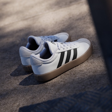 ADIDAS SPORTSWEAR - Sapatilhas 'VL Court 3.0' em branco