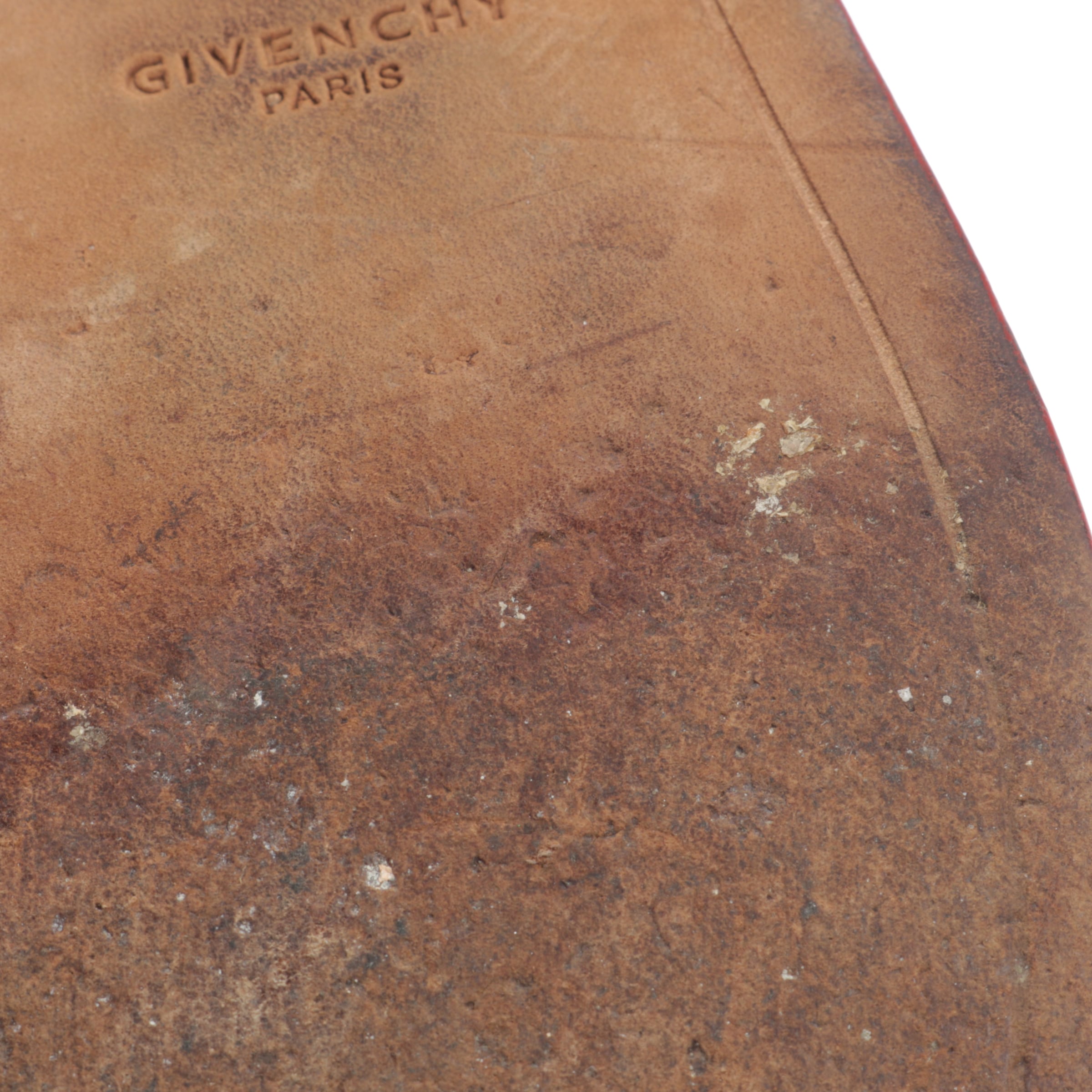 Givenchy Flats & Loafers in 38 in Red