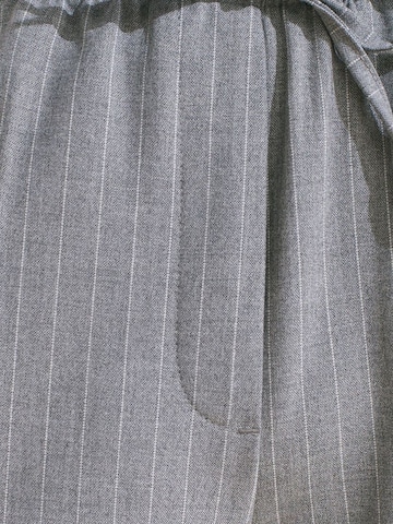 Regular Pantalon Dilvin en gris