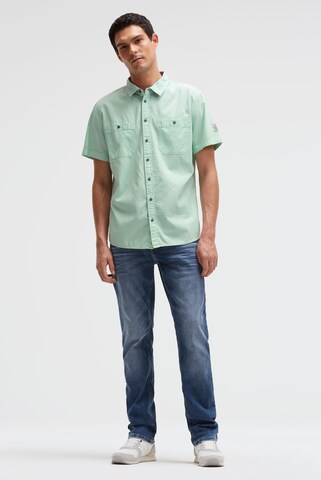 CAMP DAVID Regular fit Button Up Shirt in Green