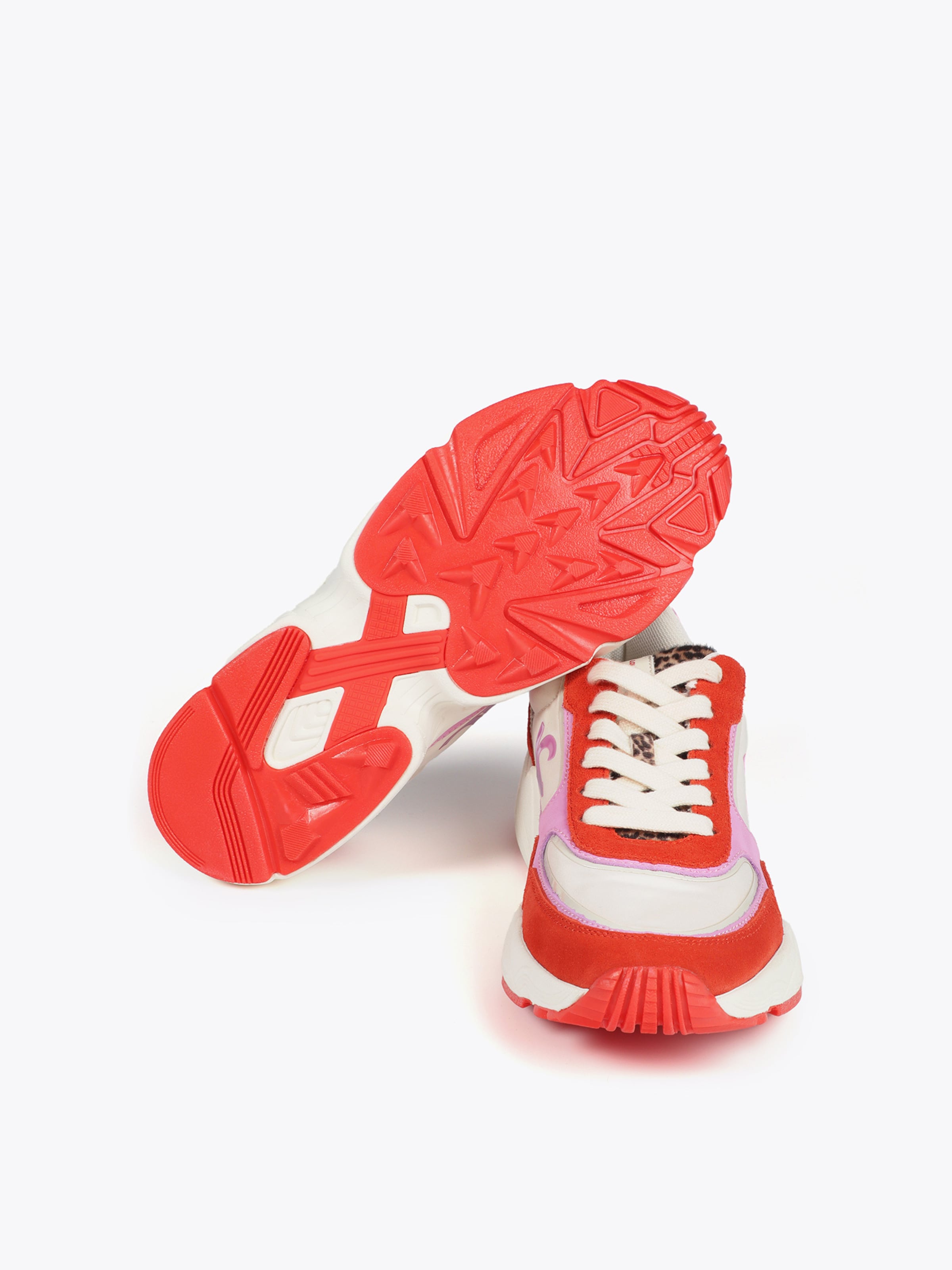 Baskets basses Lola Casademunt en rouge