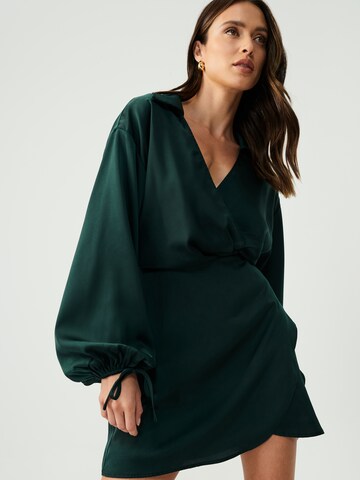 Sável - Vestido camisero 'MAYAR' en verde