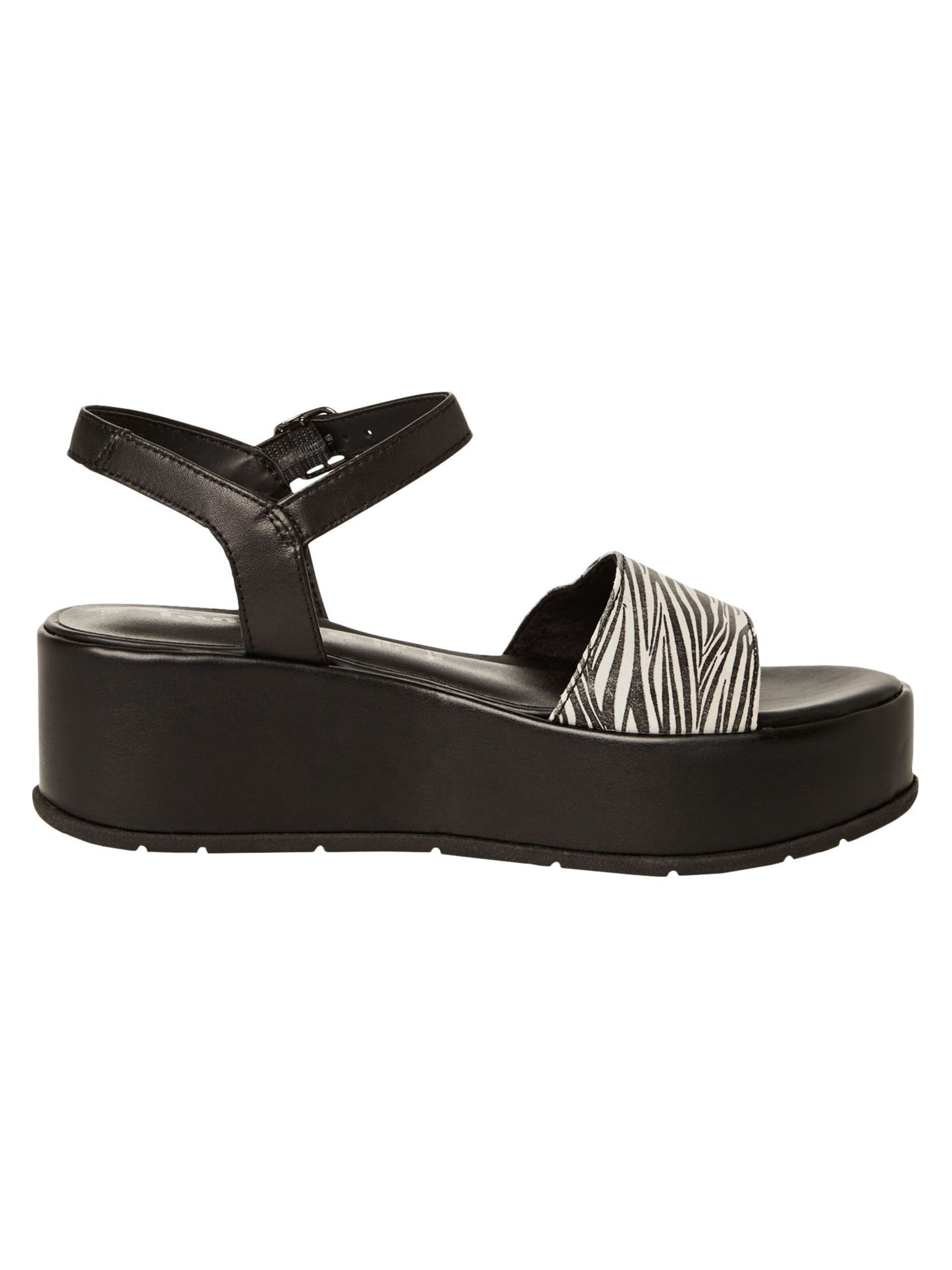 Tamaris Sandal in Black