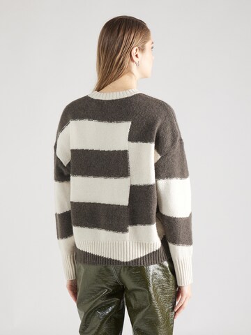 OBJECT Sweater 'CATTA' in Brown