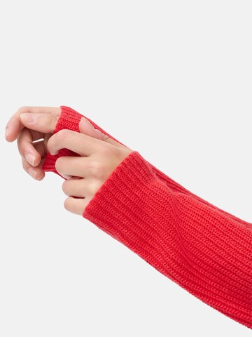 CAMEL ACTIVE mit V-Ausschnitt in Rot