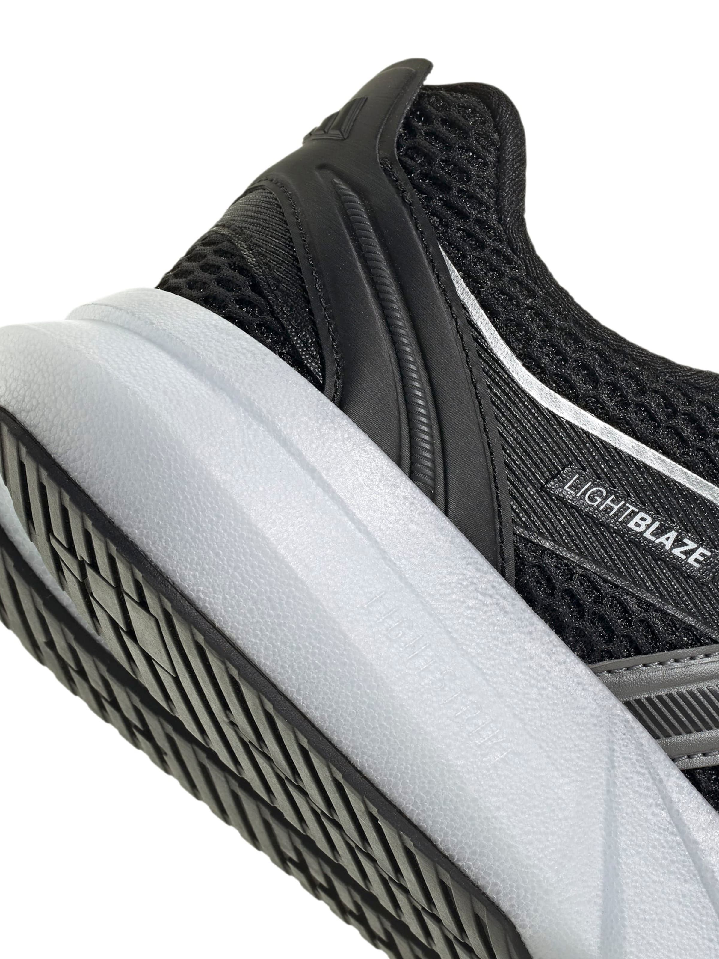 ADIDAS SPORTSWEAR Σνίκερ χαμηλό 'LIGHTBLAZE' σε μαύρο