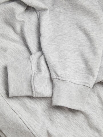 Sweat-shirt 'Alfa' JJXX en gris