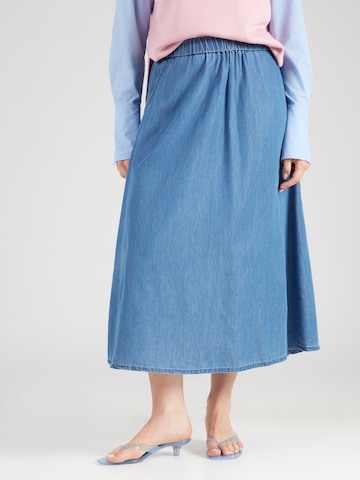 ONLY Carmakoma - Falda 'CARBEA' en azul: frente