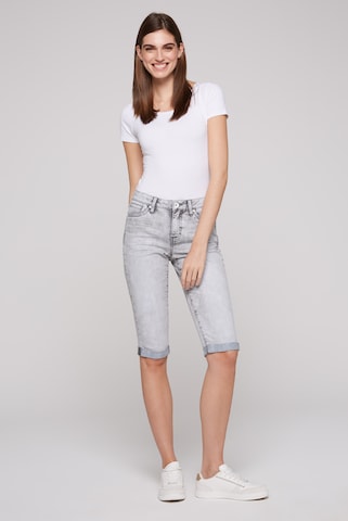 Soccx Tapered Shorts 'Ro:My' in Grau