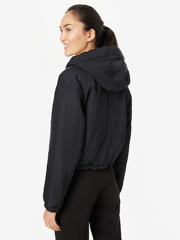 HOLLISTER Jacke in Schwarz