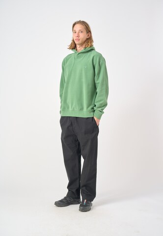 Cleptomanicx Kapuzensweatshirt 'Hooded Cosy Button' in Grün