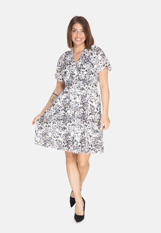 Elara Kleid in Weiß: Vorderseite