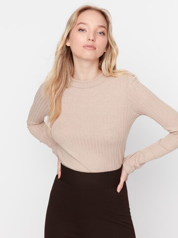 Pull-over Trendyol en beige : devant