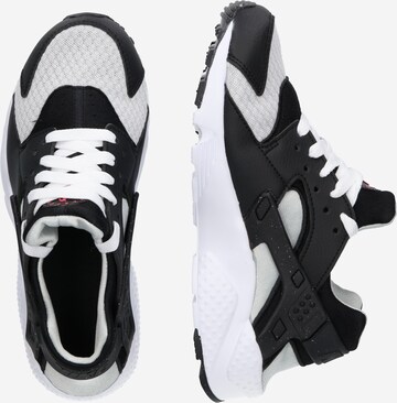 Nike Sportswear Σνίκερ 'HUARACHE RUN' σε μαύρο