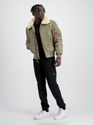Veste mi-saison 'Injector III' ALPHA INDUSTRIES en vert