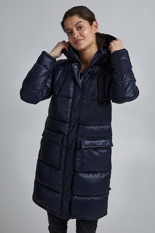 Oxmo Winter Coat 'Daina' in Blue: front