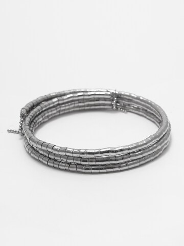Chaîne Pull&Bear en argent