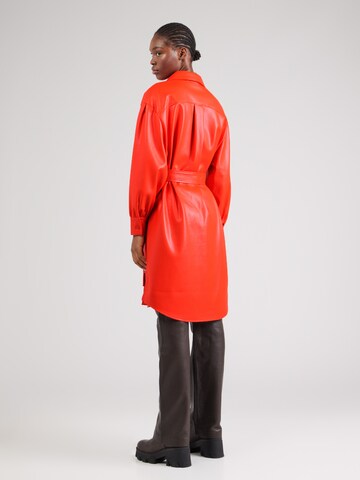 Essentiel Antwerp - Vestido camisero 'Garamelle' en rojo