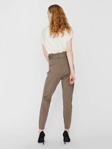 VERO MODA Slim fit Pleat-front trousers 'Eva' in Beige