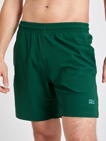 SPORTKIND Workout Pants 'Shorts regular' in Green